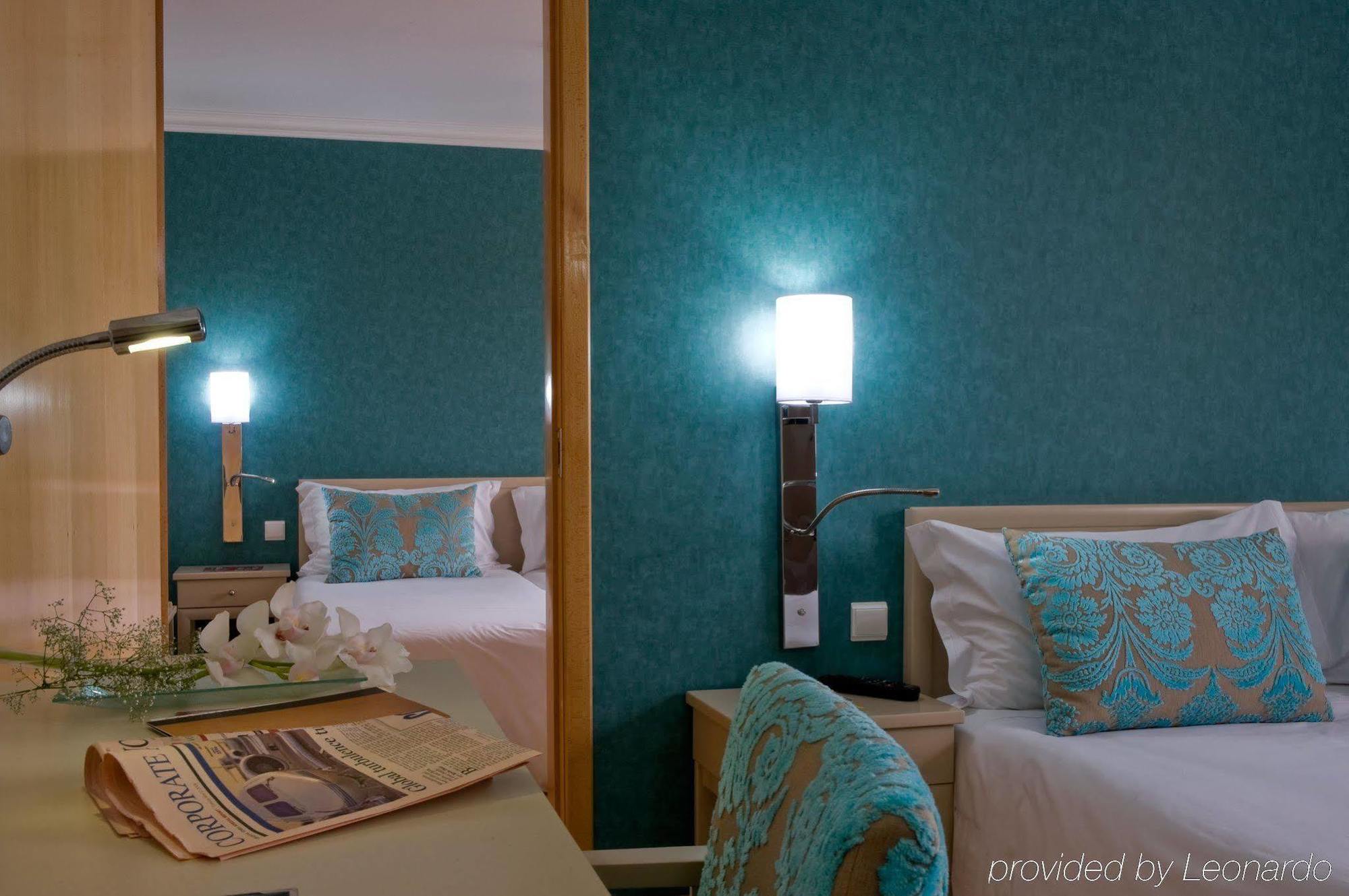 Hotel Olissippo Marques De Sa 4*